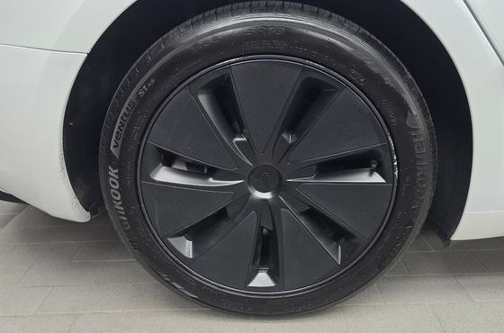 Tesla Model 3 RWD — пробег 27 413 км — фото 5 из 5
