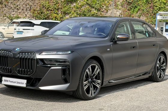 BMW i7 xDrive 60 Freeze Seoul Edition — пробег 5 635 км — фото 1 из 5