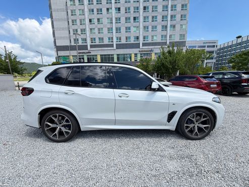 BMW X5 xDrive 30d M Sport — пробег 4 900 км — фото 3 из 5