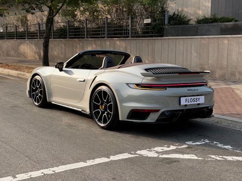 Porsche 911 Turbo S Cabriolet — пробег 15 220 км — фото 2 из 5