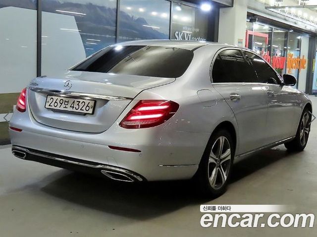 Mercedes-Benz E-Class из Кореи Encar