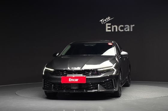 Kia K5 Signature — пробег 6 747 км — фото 3 из 5