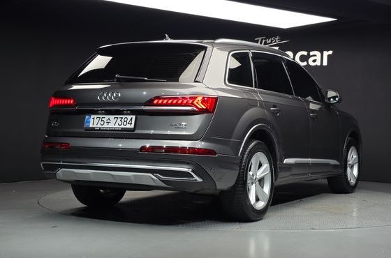 Audi Q7 45 TDI Quattro — пробег 68 565 км — фото 2 из 5