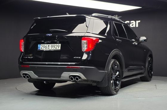 Ford Explorer 3.0 Platinum 4WD — пробег 69 625 км — фото 2 из 5