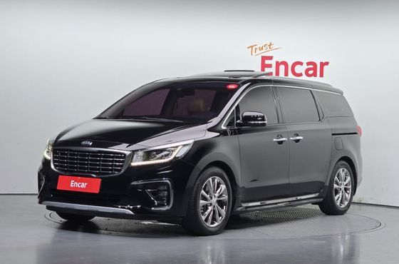 Kia Carnival 9-Seater Noblesse — пробег 44 090 км — фото 1 из 5