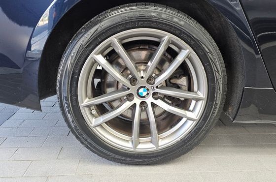 BMW 5-Series 520d xDrive M Sport Package Plus — пробег 177 636 км — фото 5 из 5