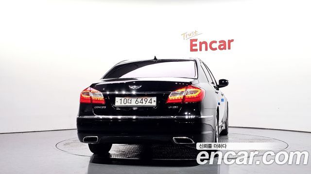 Hyundai Genesis из Кореи Encar