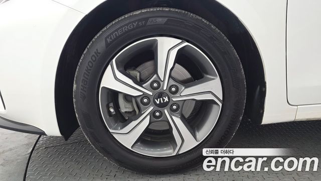 Kia K3 из Кореи Encar
