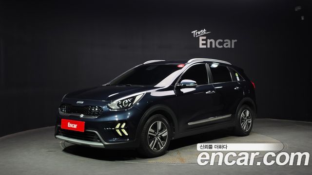 Kia Niro 1.6 HEV Prestige — пробег 49 240 км — фото 1 из 5