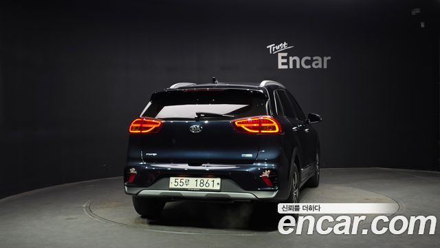 Kia Niro 1.6 HEV Prestige — пробег 49 240 км — фото 4 из 5