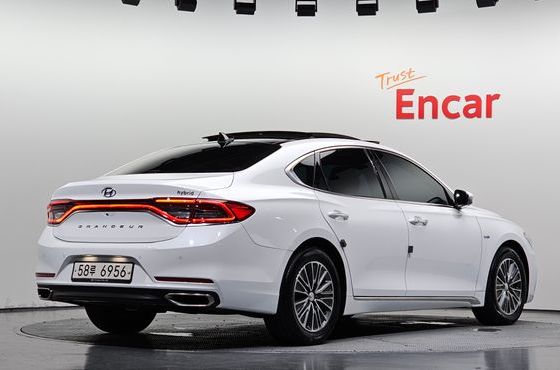 Hyundai Grandeur Exclusive Special — пробег 130 289 км — фото 2 из 5