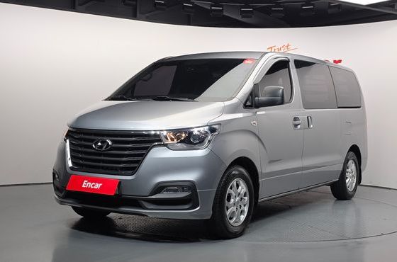 Hyundai Starex Van 3-Seater Smart — пробег 180 509 км — фото 1 из 5