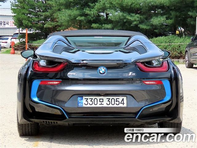 BMW i8 Roadster — пробег 90 333 км — фото 4 из 5