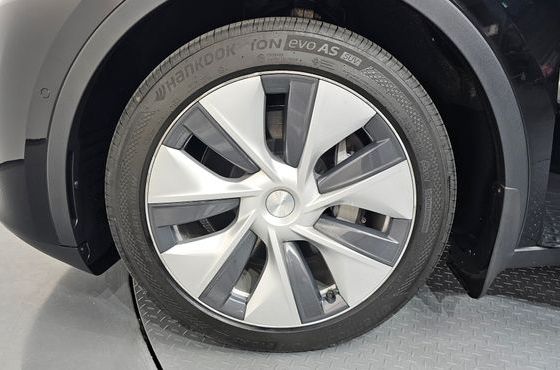 Tesla Model Y Long Range AWD — пробег 93 836 км — фото 5 из 5