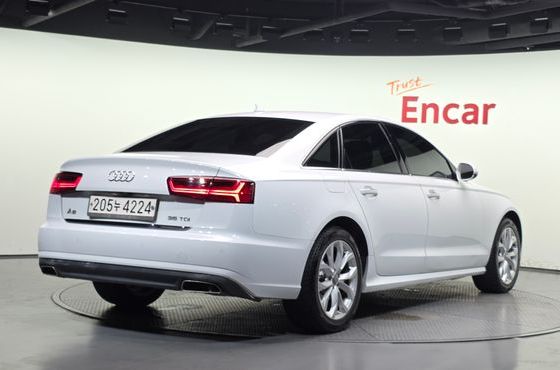 Audi A6 35 TDI Premium C7 — пробег 107 135 км — фото 2 из 5