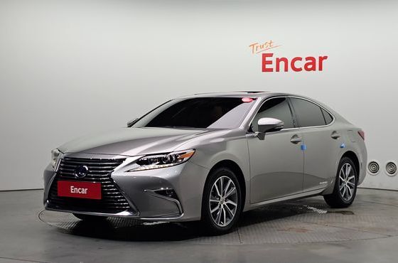 Lexus ES Supreme XV60 — пробег 96 034 км — фото 1 из 5