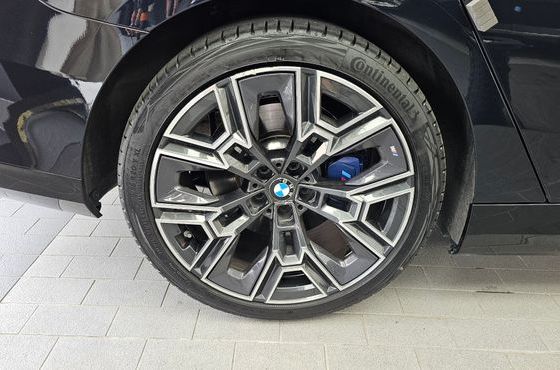 BMW 5-Series 530e xDrive M Sport — пробег 19 168 км — фото 5 из 5