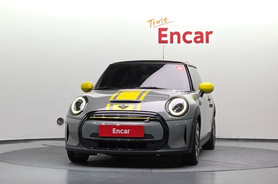 Mini Cooper SE Electric 3rd — пробег 38 604 км — фото 3 из 5