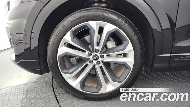 Audi Q8 из Кореи Encar