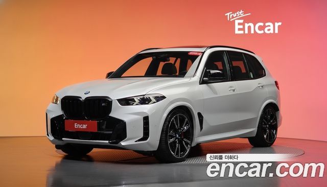 BMW X5 M60i — пробег 4 152 км — фото 1 из 5