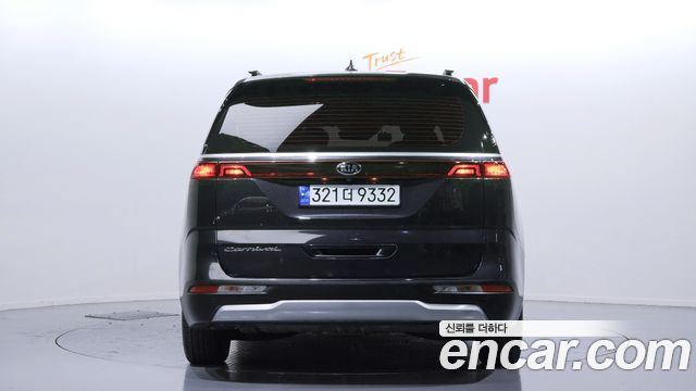 Kia Carnival из Кореи Encar