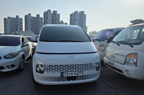 Hyundai Staria Tourer 11-Seater Modern — пробег 60 000 км — фото 1 из 5