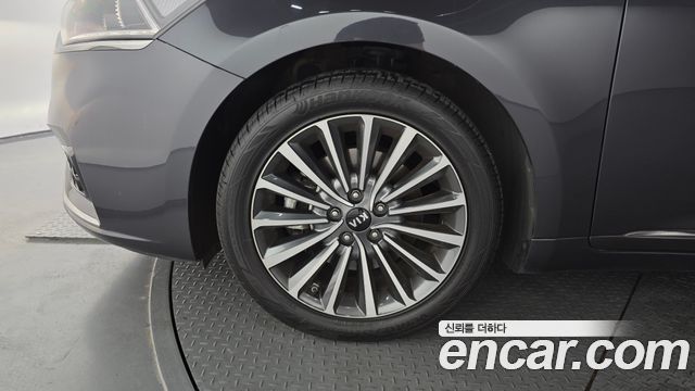 Kia K7 из Кореи Encar