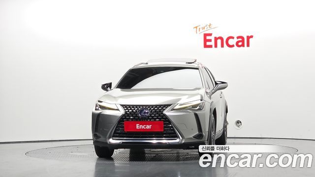 Lexus UX 2.0 2WD — пробег 114 235 км — фото 3 из 5