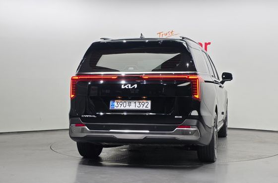 Kia Carnival HEV 9seater Signature — пробег 43 489 км — фото 4 из 5