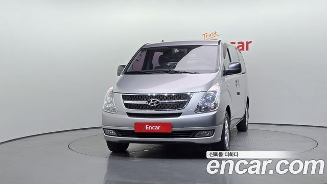 Hyundai Starex 5-Seater VAN CVX Luxury — пробег 103 497 км — фото 3 из 5