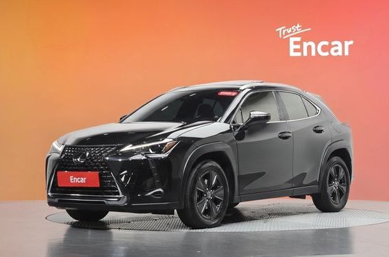 Lexus UX 2.0 2WD — пробег 72 759 км — фото 1 из 5