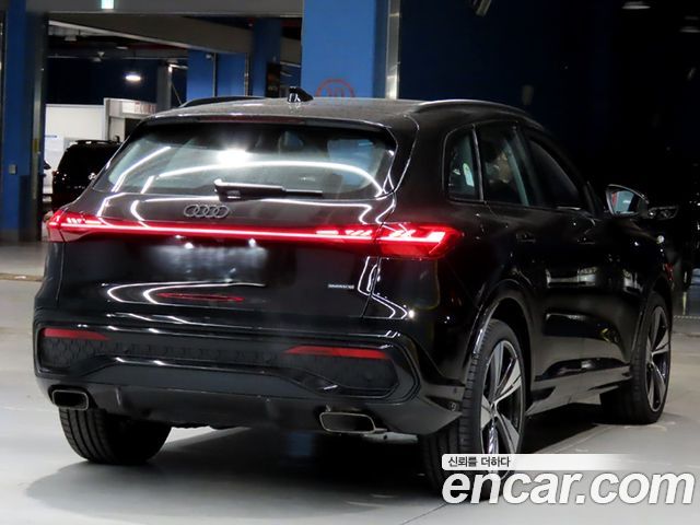 Audi Q5 45 TFSI Quattro S line — пробег 50 км — фото 2 из 5