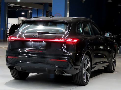 Audi Q5 45 TFSI Quattro S line — пробег 50 км — фото 2 из 5