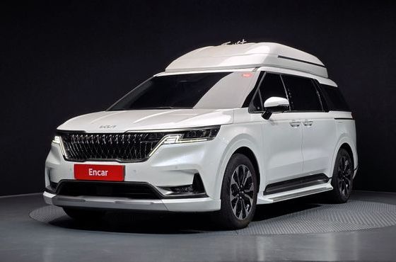 Kia Carnival Gasoline 7-Seater Hi-Limousine Signature — пробег 18 392 км — фото 1 из 5