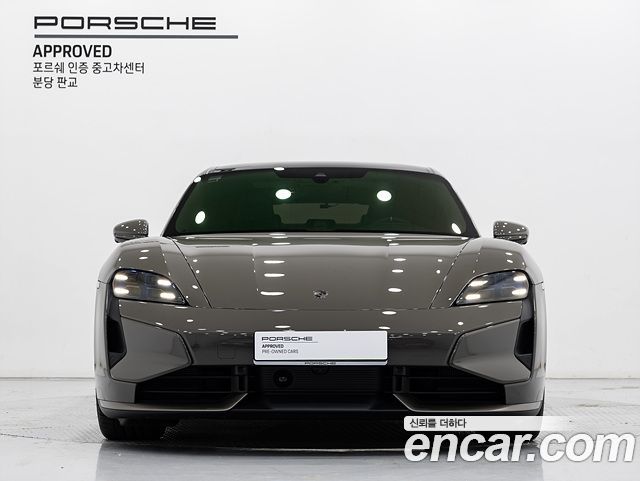 Porsche Taycan Turbo — пробег 70 км — фото 3 из 5