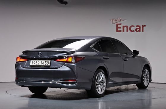 Lexus ES Executive — пробег 78 853 км — фото 2 из 5