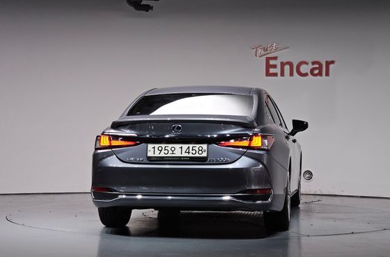 Lexus ES Executive — пробег 78 853 км — фото 4 из 5