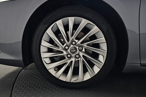 Lexus ES Executive — пробег 78 853 км — фото 5 из 5