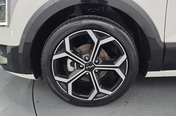 Kia Niro Prestige — пробег 86 806 км — фото 5 из 5