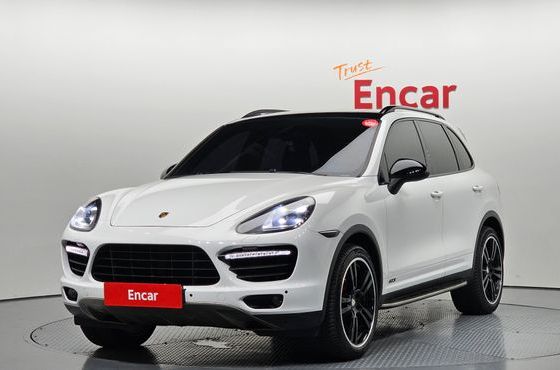 Porsche Cayenne 4.8 S 958 — пробег 176 448 км — фото 1 из 5