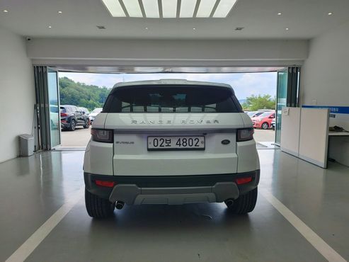 Land Rover Range Rover Evoque 2.0 TD4 SE — пробег 84 970 км — фото 4 из 5