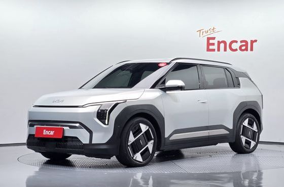 Kia EV3 Long Range 2WD Earth — пробег 49 892 км — фото 1 из 5