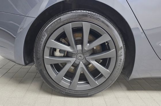 Tesla Model 3 Long Range AWD — пробег 124 388 км — фото 5 из 5