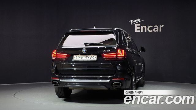 BMW X5 xDrive 40e iPerformance — пробег 73 704 км — фото 4 из 5