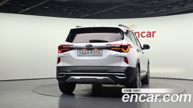 Kia Seltos из Кореи Encar