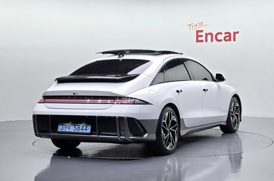 Hyundai Ioniq6 Long Range AWD Exclusive + — пробег 61 715 км — фото 2 из 5