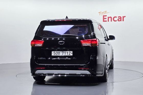 Kia Carnival 9-seater Noblesse — пробег 109 351 км — фото 4 из 5