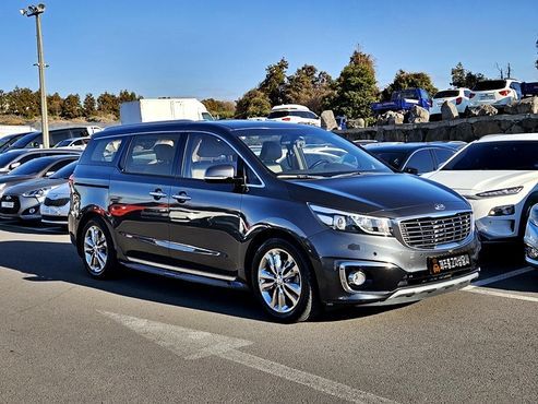 Kia Carnival 9-seater Prestige — пробег 110 000 км — фото 2 из 5