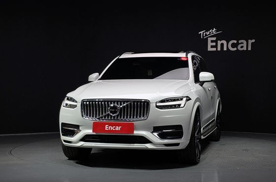 Volvo XC90 T8 Inscription Hybird — пробег 37 200 км — фото 3 из 5
