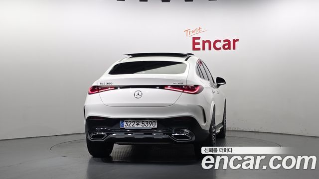 Mercedes-Benz GLC-Class GLC300 4MATIC Coupe — пробег 10 704 км — фото 4 из 5